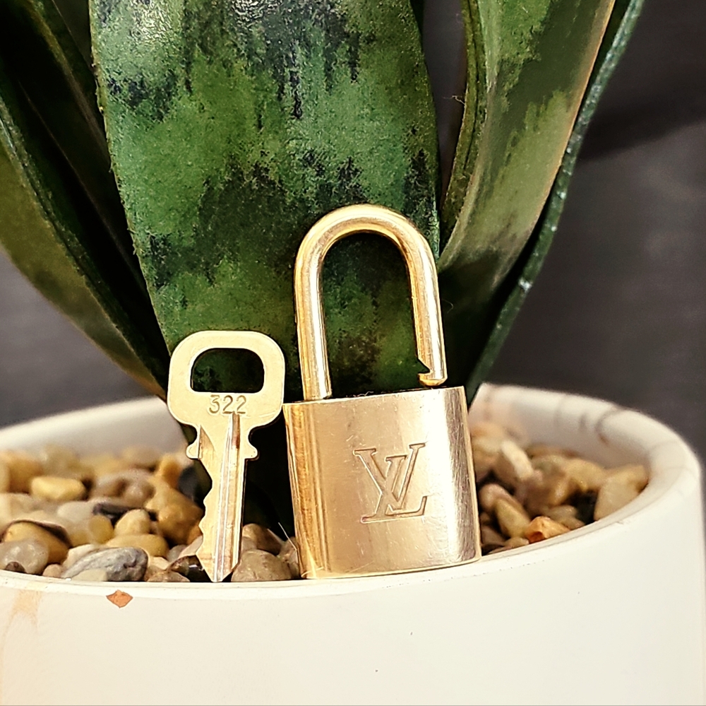 Authentic Louis Vuitton Luxurious Gold Padlock and Key